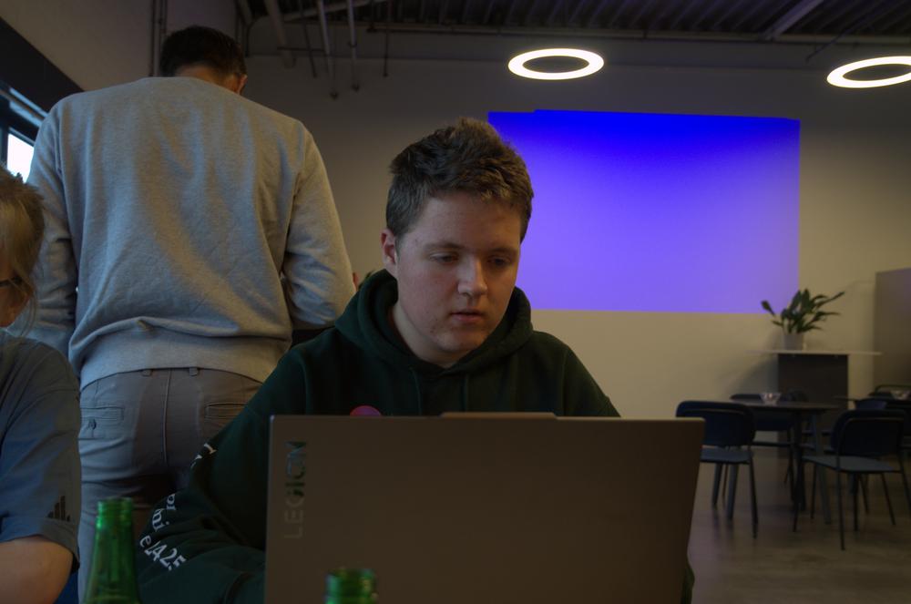 VOYS_003.jpg